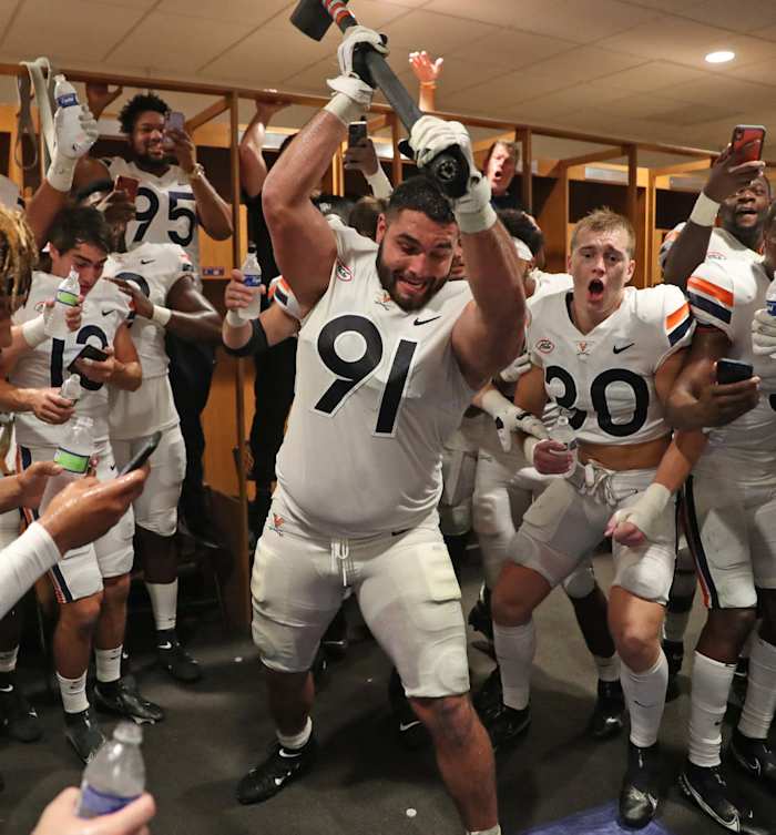 Mandy Alonso, Virginia Cavaliers football